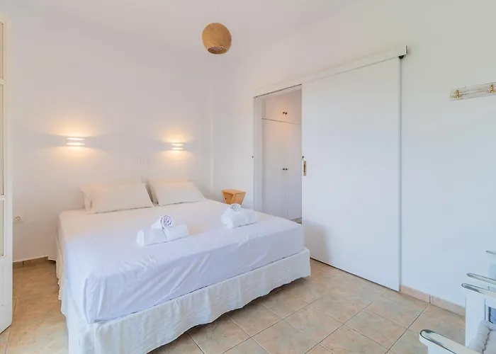 Ilena Ахарави